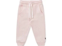 Pavo sweatpants i lyserød fra Mads Nørgaard set forfra